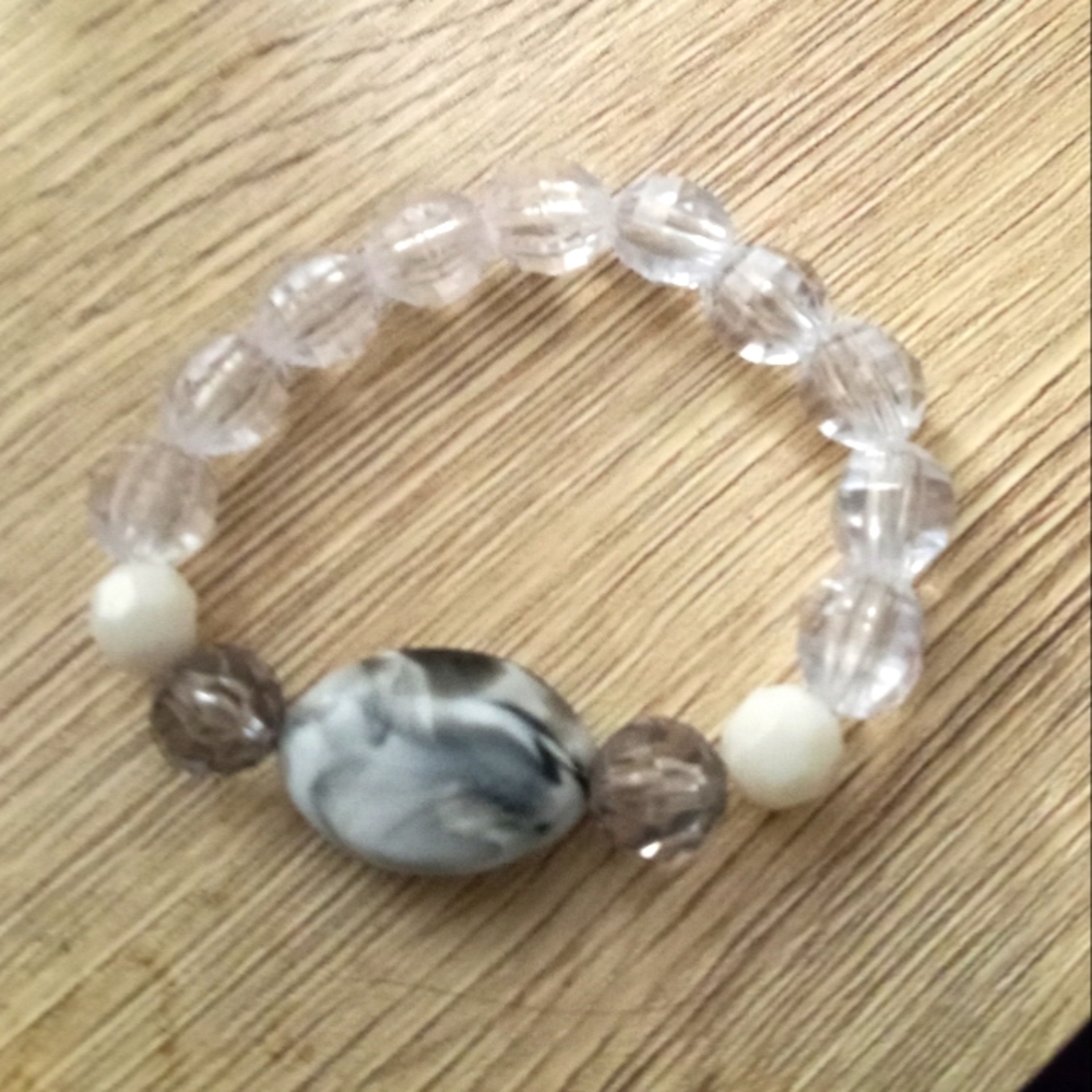 hand crafted crystal and marble gray beaded statement bracelet New
